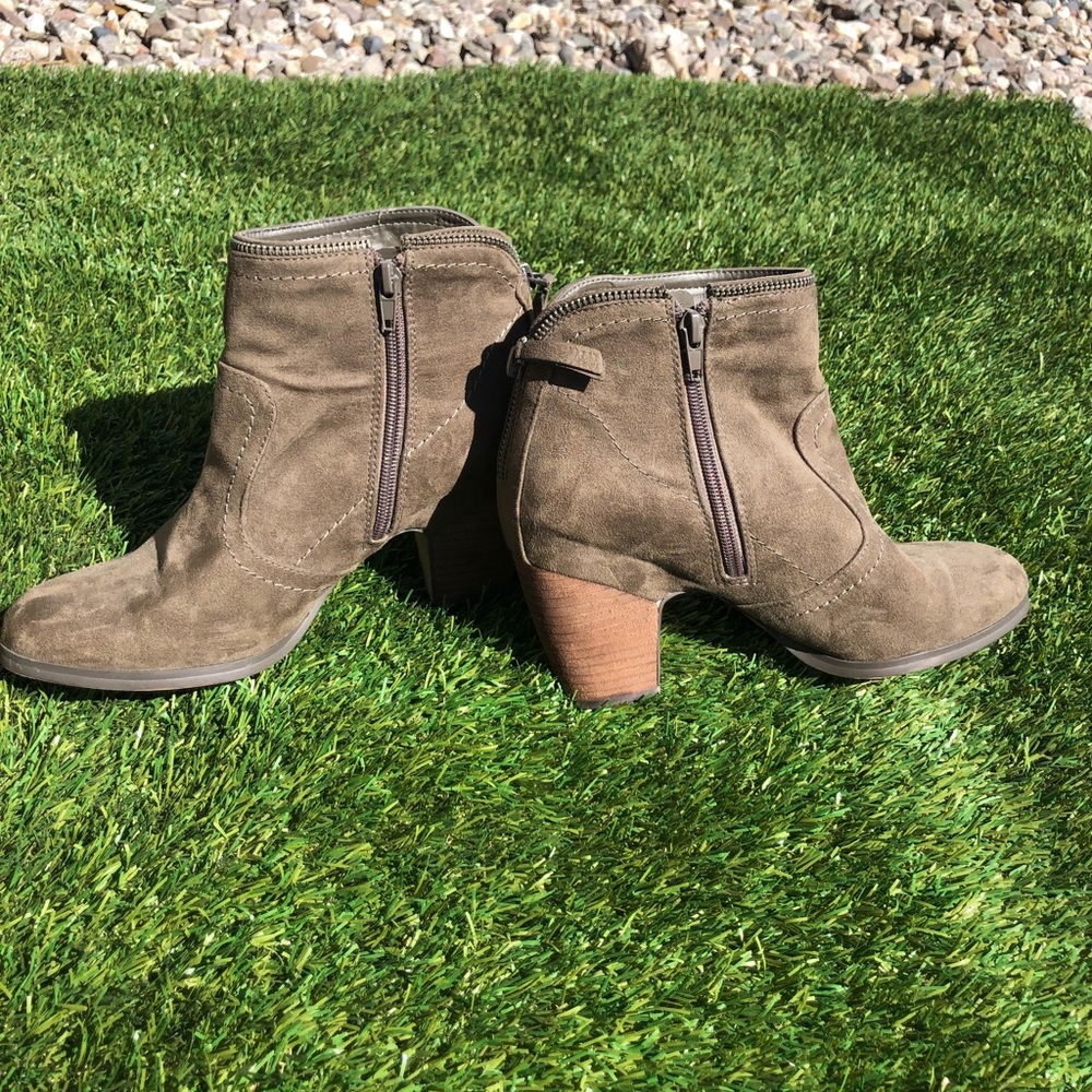 Crown vintage booties